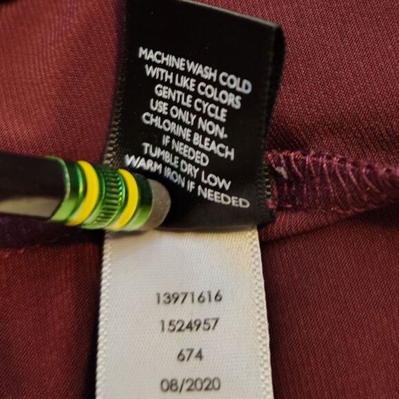 Torrid Bodysuit Long Sleeve Twisted V-neck Bodice Snap Strap Burgundy Size L/13 - Picture 9 of 10